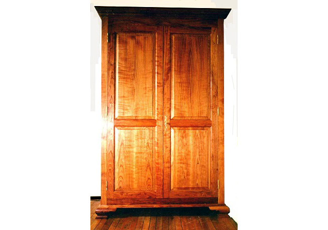 Armoire-6-photoshopped copy-small-PS
