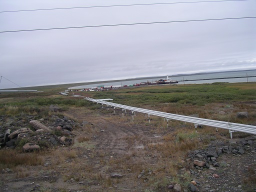 Kugluktuk fuel resupply line August 2013-small